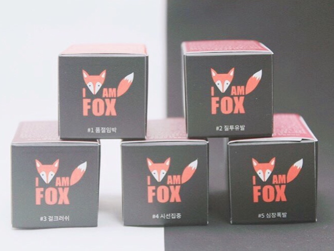 I AM FOXのロゴ
